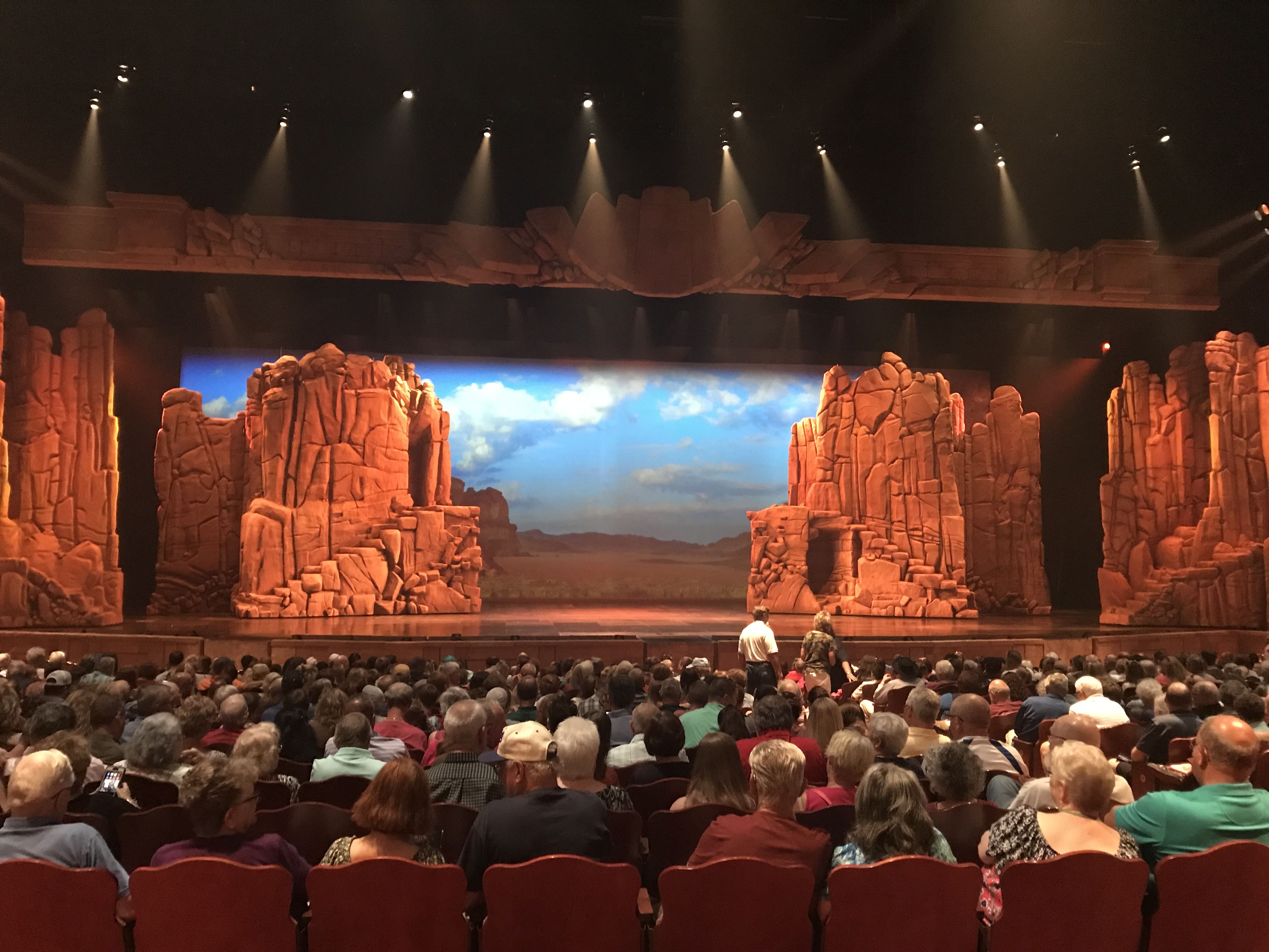 samson-at-sight-sound-theatres-branson