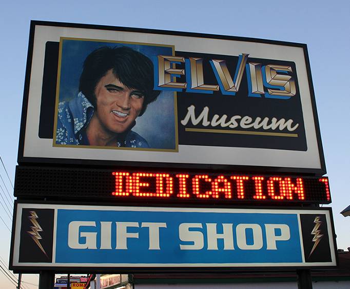 Elvis Museum in Pigeon TN