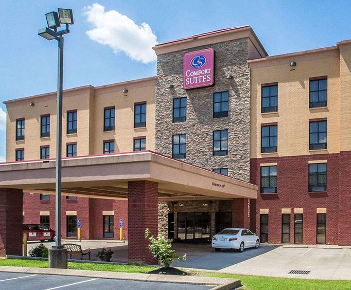 Comfort Suites Nashville Near Opryland