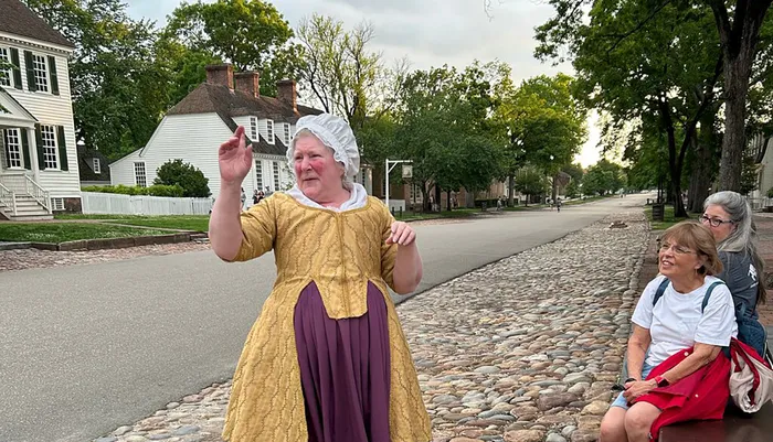 Murder, Mayhem, and Scandal: 1-Hour Historical Character Tour Photo