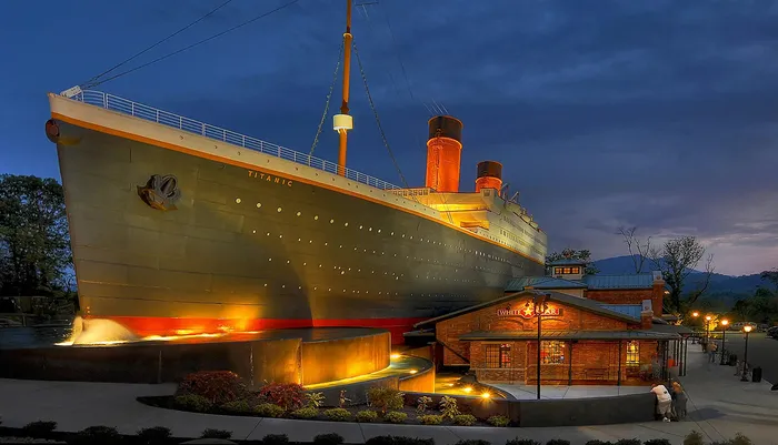 Titanic Museum Pigeon Forge Photo