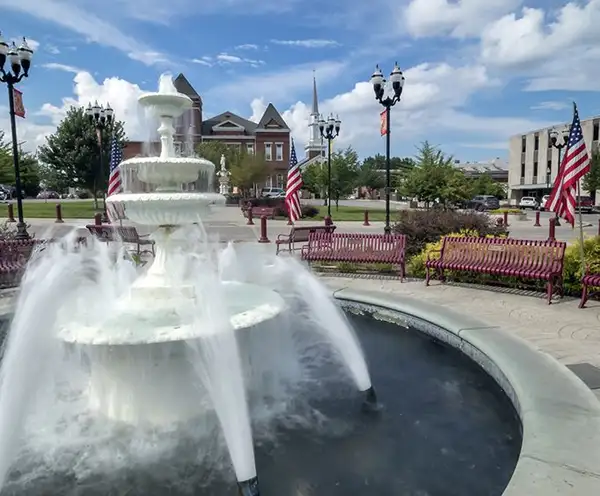 Courthouse Square in McMInnville