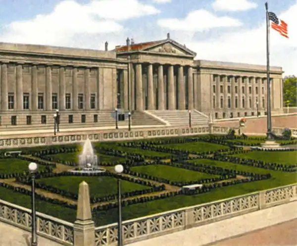 War Memorial Plaza in Nashville